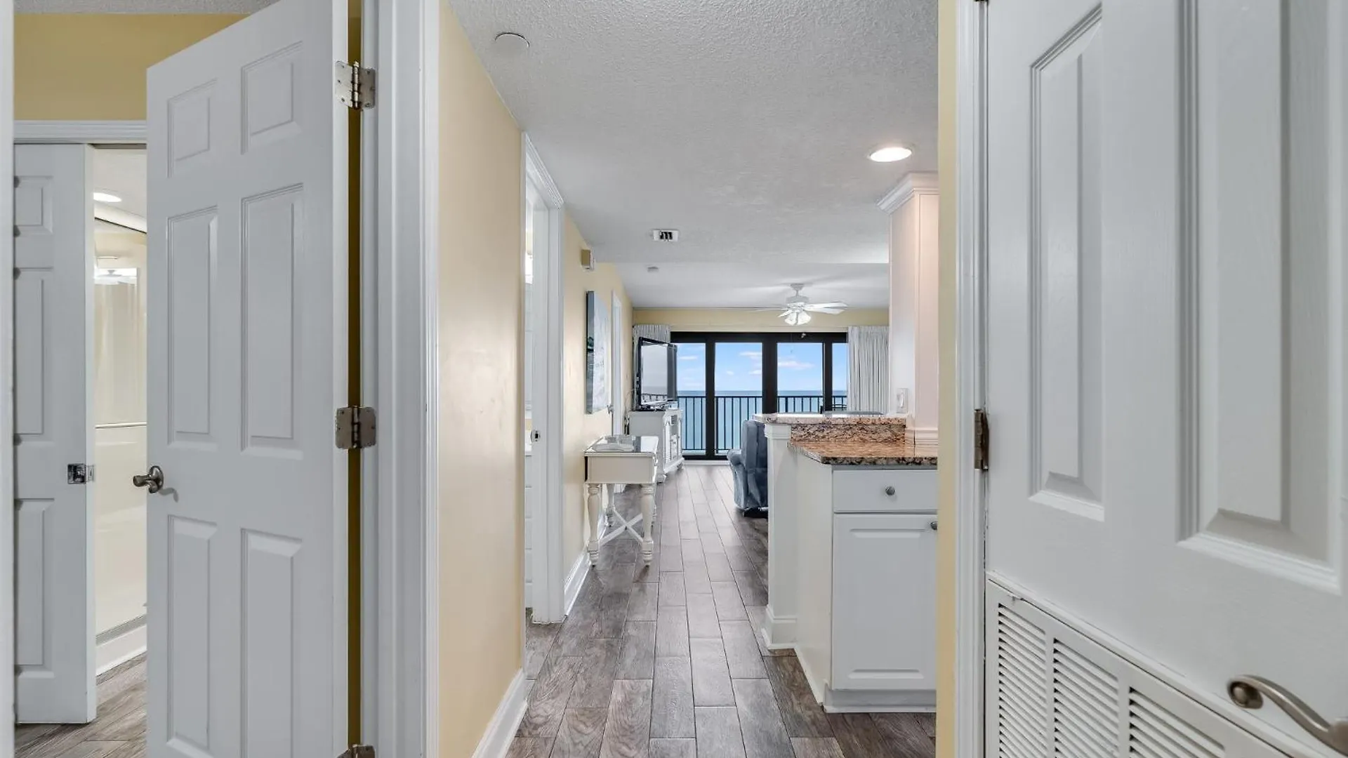 Commodore 605 3 Bedroom 3 Ba With 2 Beachfront Masters Panama City Beach