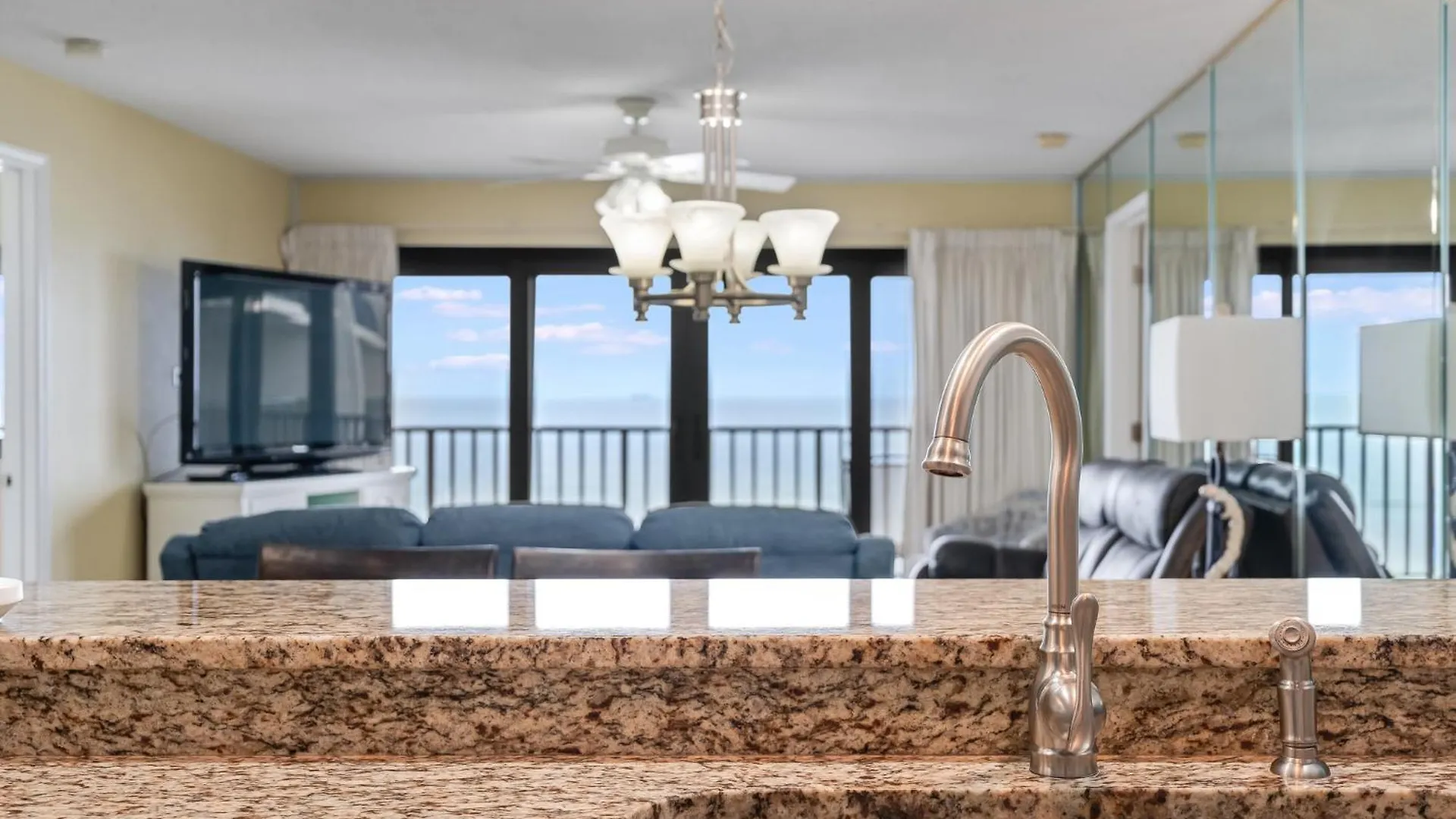 Apartment Commodore 605 3 Bedroom 3 Ba With 2 Beachfront Masters Panama Stadt USA